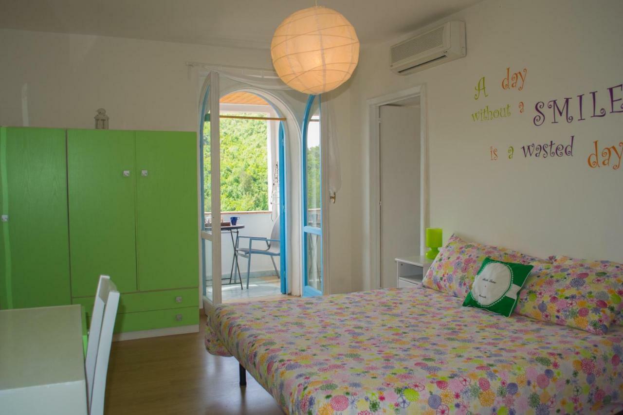 Benvenuti Nel Sud Bed & Breakfast Sessa Cilento Exterior photo